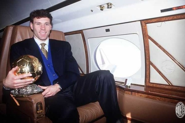 Selain Aguero, Ini 5 Pesepak Bola yang Terpaksa Pensiun Dini