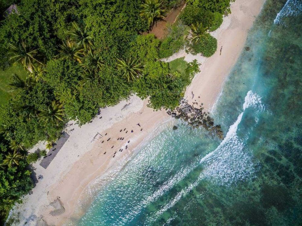 10 Deretan Pantai Anyer yang Bagus dan Cocok untuk Liburan