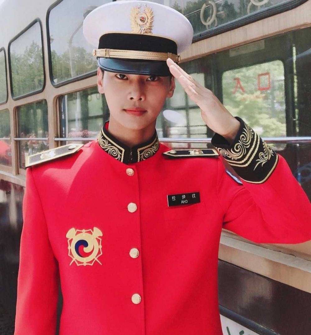 10 Idol KPop Ini Gabung Military Band Saat Wamil, Lho