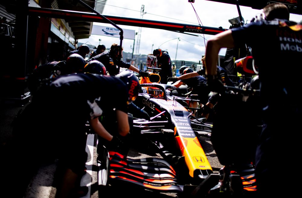 Pit Stop Cepat Kini Menjadi DNA Kesuksesan Red Bull di Formula 1