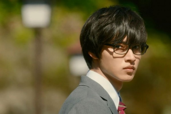 5 Film dan Serial Terbaik yang Dibintangi oleh Kento Yamazak