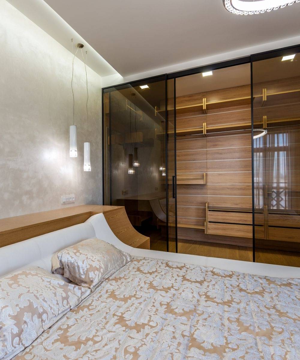 9 Inspirasi Desain Built-in Closet Di Kamar Tidur