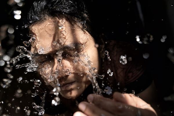 7 Cara Memakai Sabun Muka untuk Mengatasi Wajah Kusam Pria