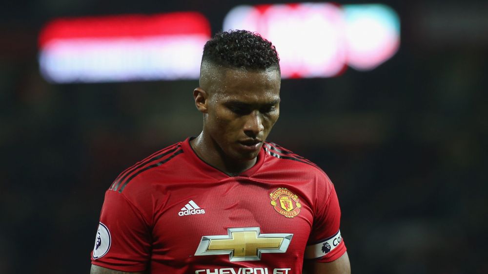 Antonio Valencia bersama Manchester United (skysports.com)