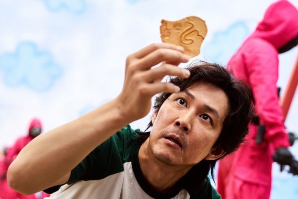 10 Drama Korea Paling Laris di Netflix 2021, Squid Game Paling Banyak!