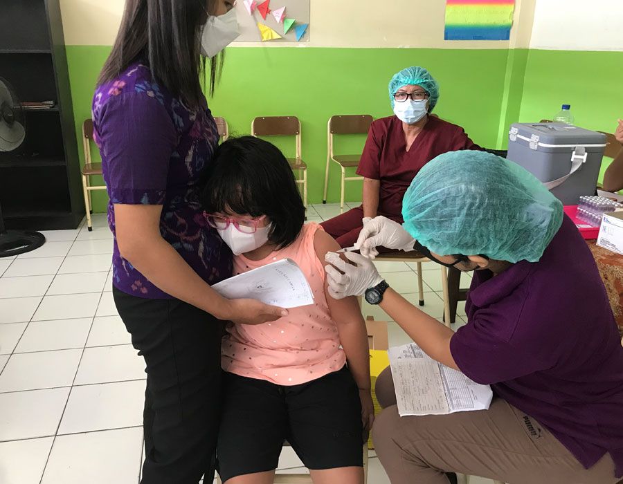 Potret Vaksinasi COVID-19 Anak-Anak di Denpasar Selatan