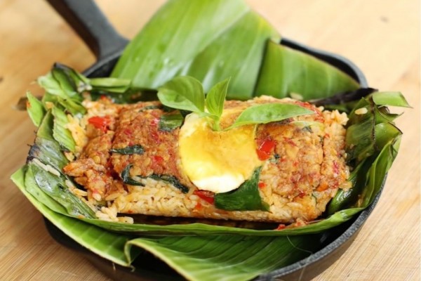 5 Tips Membuat Nasi Bakar Sambal Tempe Pedas ala Devina Hermawan