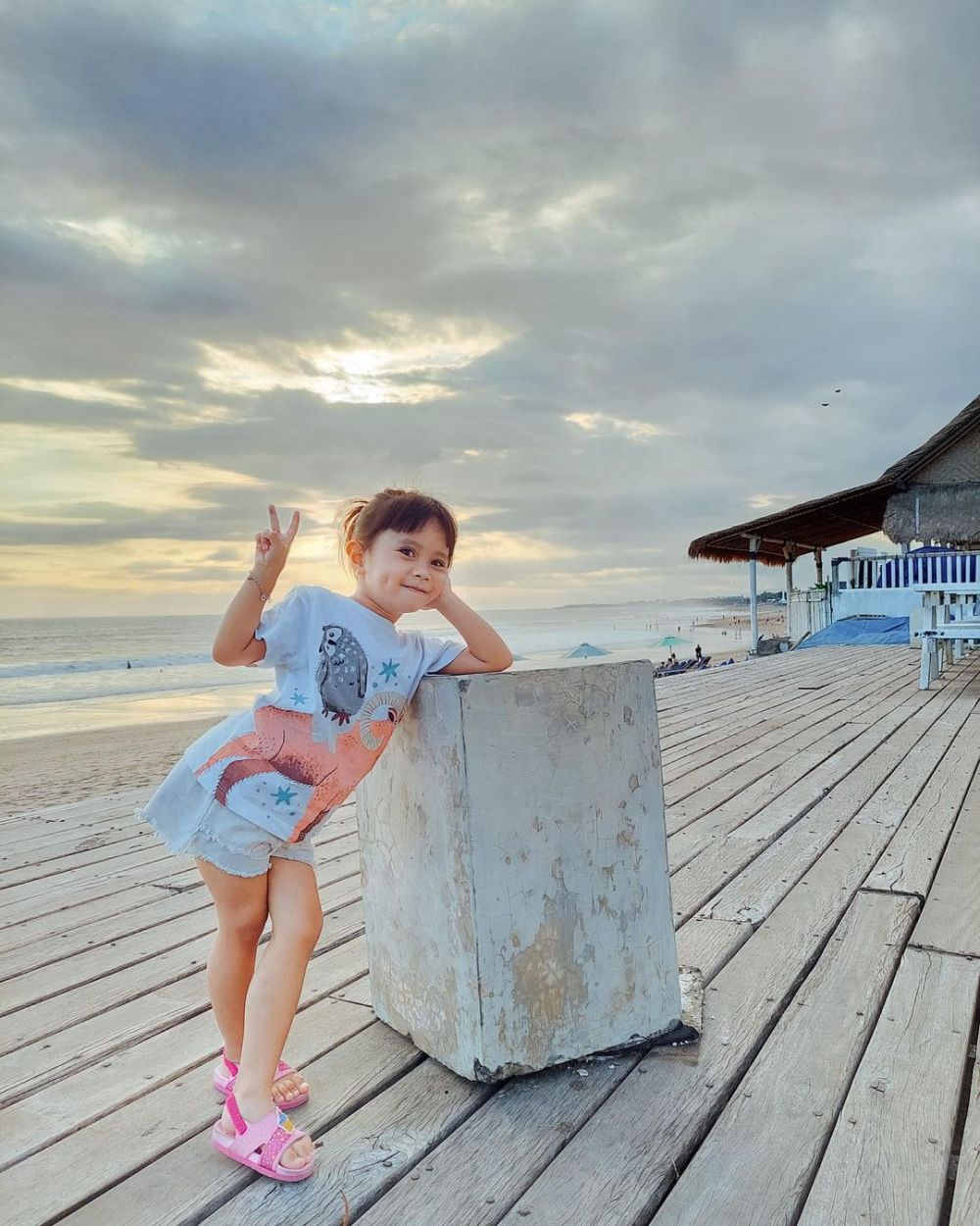 9 Potret Anak Artis Keturunan Bali, Manis nan Menawan!