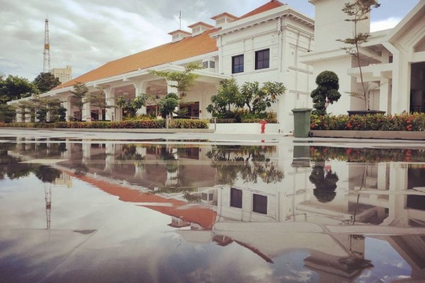 5 Fakta Alun-alun Surabaya, Wisata Bawah Tanah yang Keren Abis!