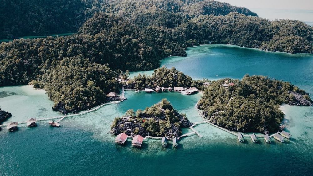 9 Pesona Pulau Labengki, Kepingan Surga di Sulawesi Tenggara