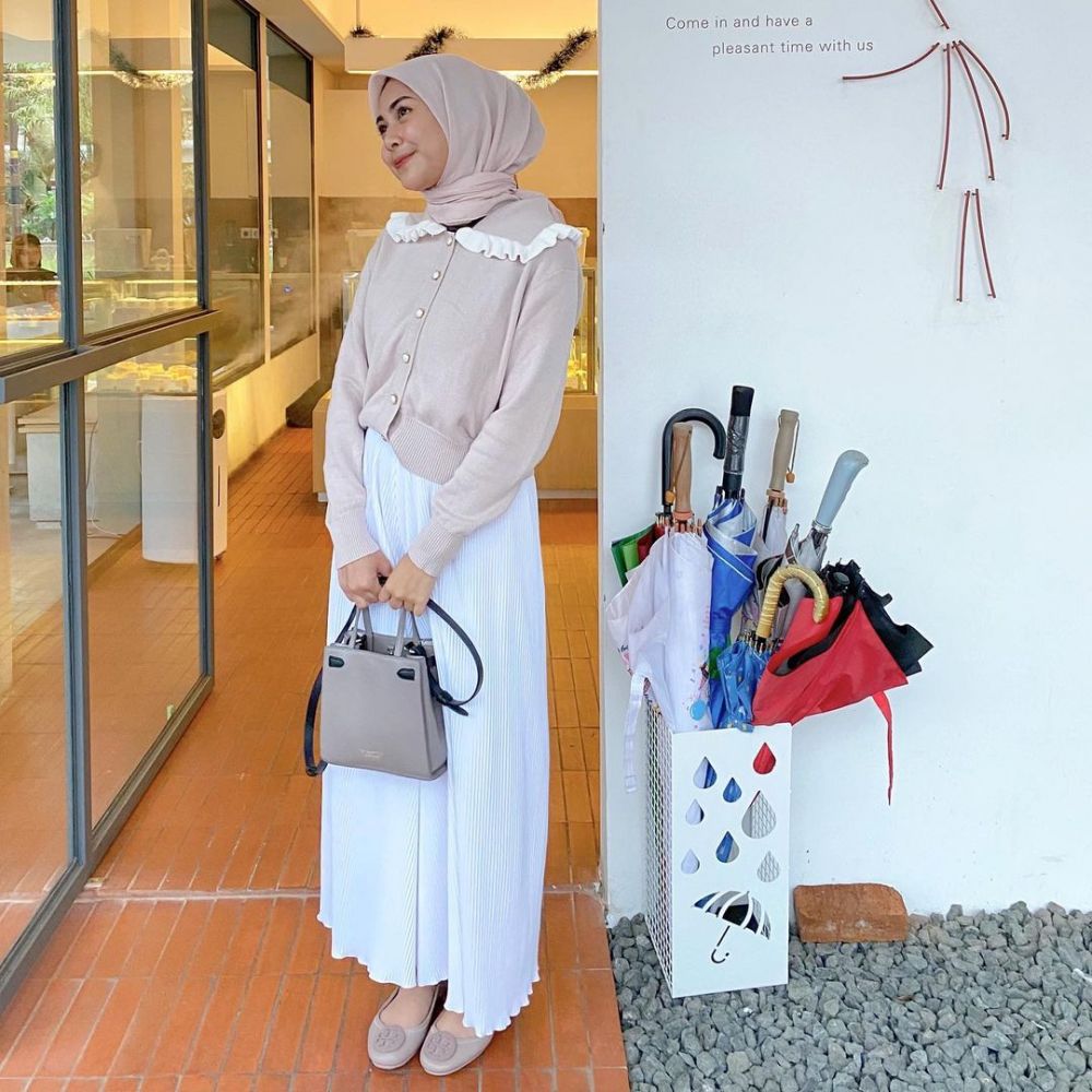 9 Gaya Menawan ala Dianty Annisa, Cocok Jadi Inspirasi OOTD Hijab