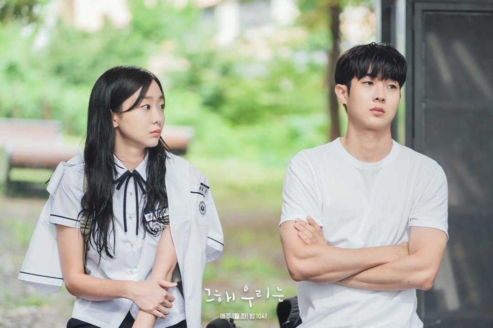 Lima Drama Korea Bakal Mempererat Hubungan Kamu dan Pasangan