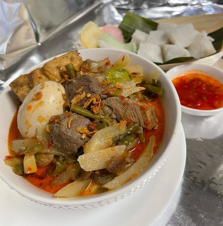 10 Kuliner Indonesia yang Terkenal di Malaysia, Pasti Kenal! 