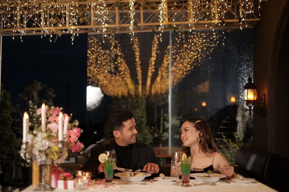 5 Restoran Romantis untuk Candle Light Dinner di Bandung