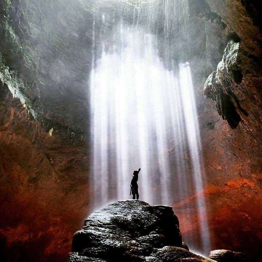 9 Potret Jomblang Cave, Fenomena Goa Vertikal Di Yogyakarta