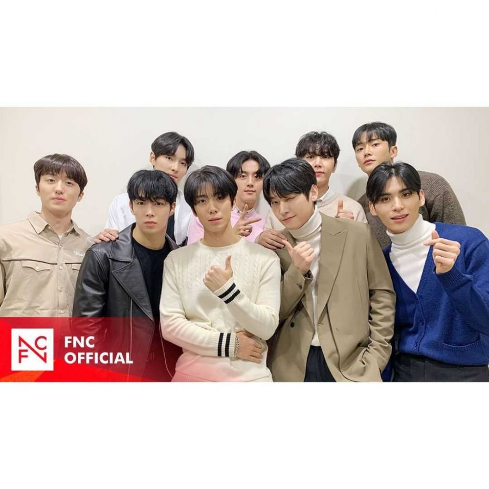 5 Grup KPop yang Umumkan Nama Fandom saat Perayaan Debut