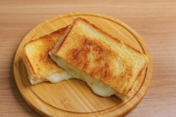 Resep Sandwich Panggang Keju, Cocok Untuk Bekal Anak ke Sekolah! 