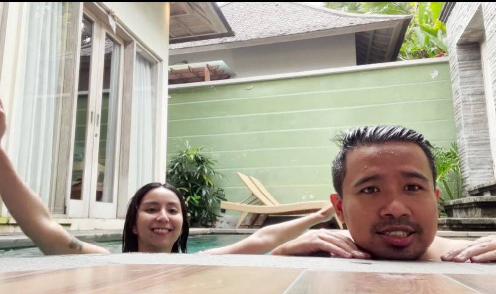 Potret Honeymoon Joshua Dan Clairine Clay Di Bali