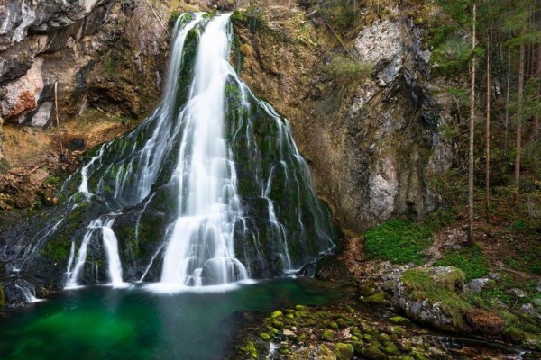 9 Air Terjun Paling Indah di Austria yang Seru untuk Dijelajahi