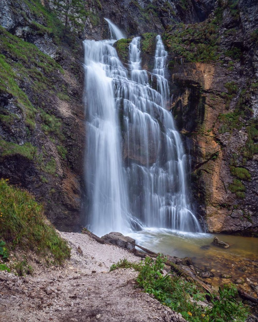 9 Air Terjun Paling Indah di Austria yang Seru untuk Dijelajahi