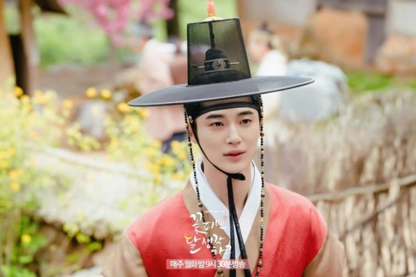 10 Drama Populer yang Dibintangi Byeon Woo Seok