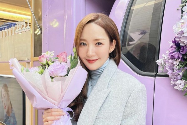 12 KDrama Park Min Young, Lawan Main Song Kang di Weather People