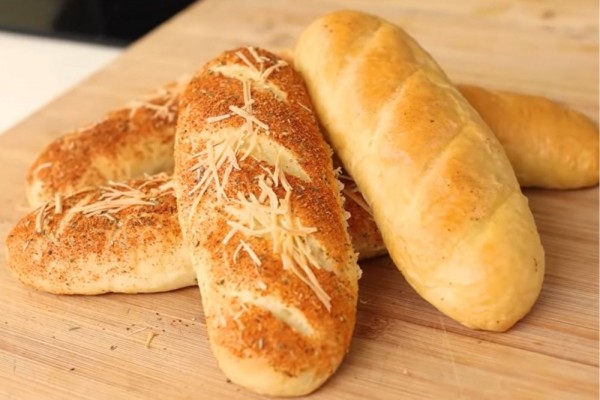 5 Tips Bikin Roti Subway Soft Baguette yang Lembut, Dijamin Berhasil! 
