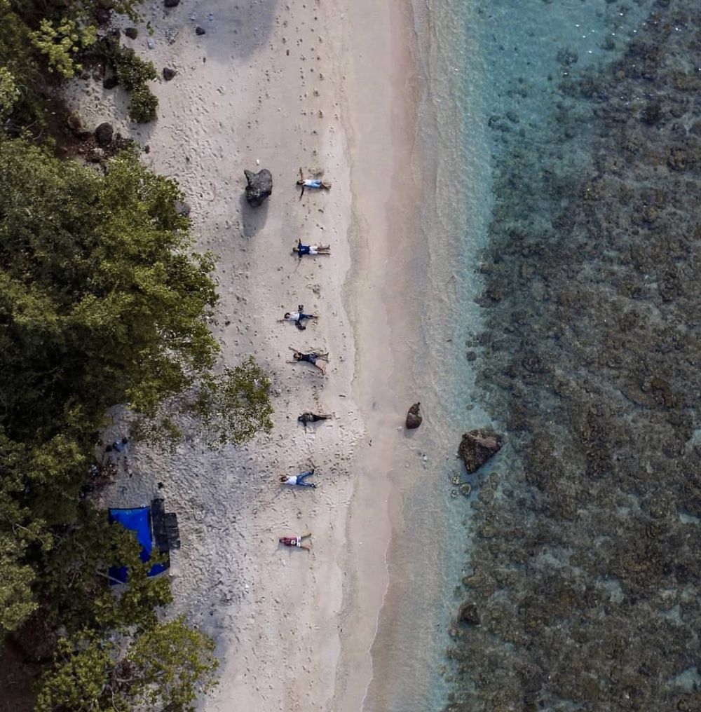 5 Pantai Indah di Tidore, Pemandangannya Tak Tertandingi!