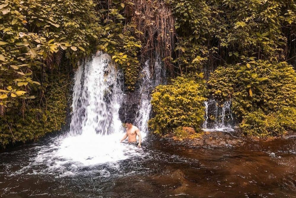 Information about Sumber Pitu Malang Waterfall: Location, Route, and Tips