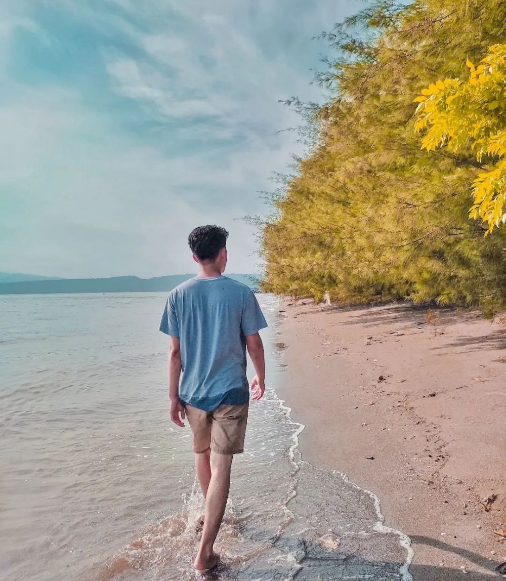 Bangsring Underwater info in Banyuwangi which has extraordinary charm