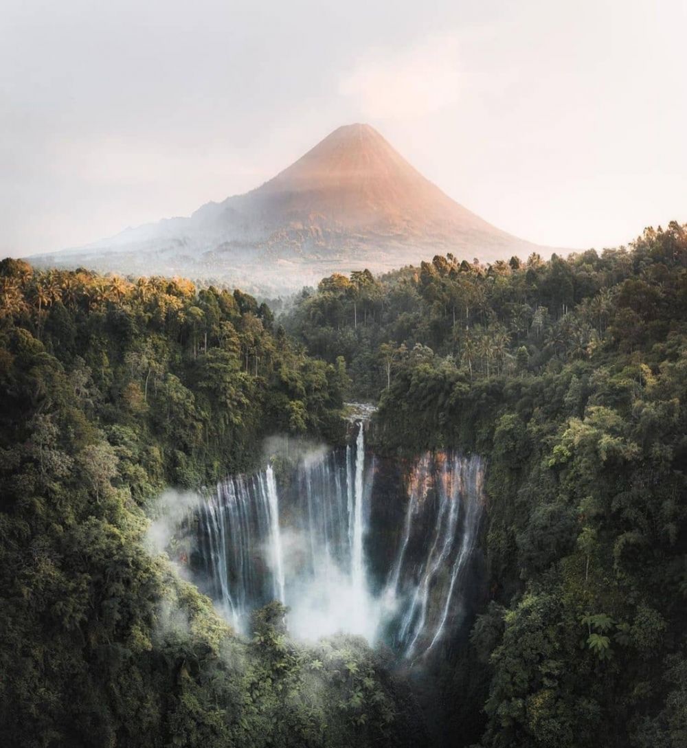 Wisata Air Terjun Tumpak Sewu Lumajang: Lokasi, Rute, Tips