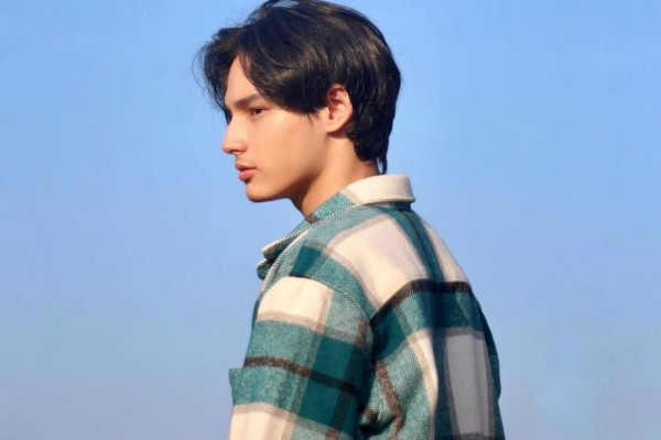 10 Potret Kevin Faulky, Aktor Kece yang Mirip Hueningkai TXT