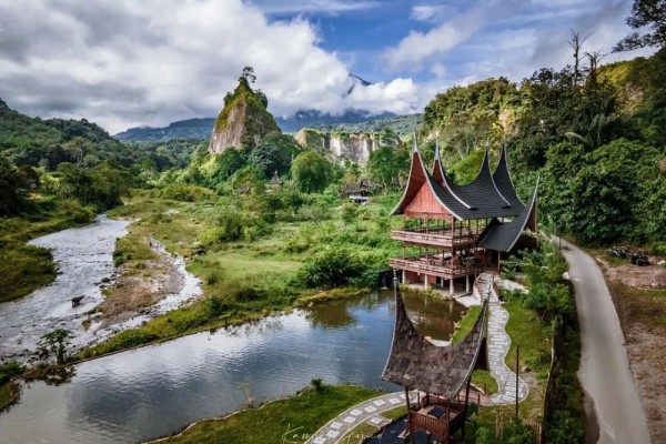 Wisata Ngarai Sianok: Lokasi, Harga Tiket, dan Daya Tarik