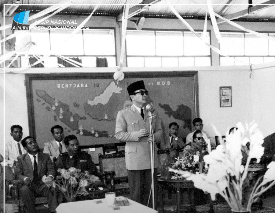 10 Potret Kegiatan Bung Karno Saat Menjadi Presiden Pertama