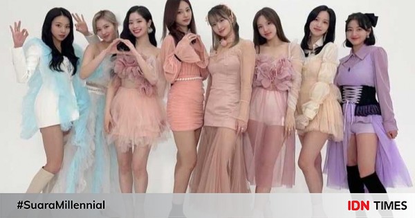 Lagu TWICE Yang Berhasil Mendapat Trofi Music Show