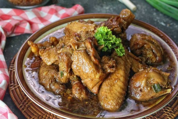 Resep Krengsengan Ayam yang Bumbunya Nendang Abis!