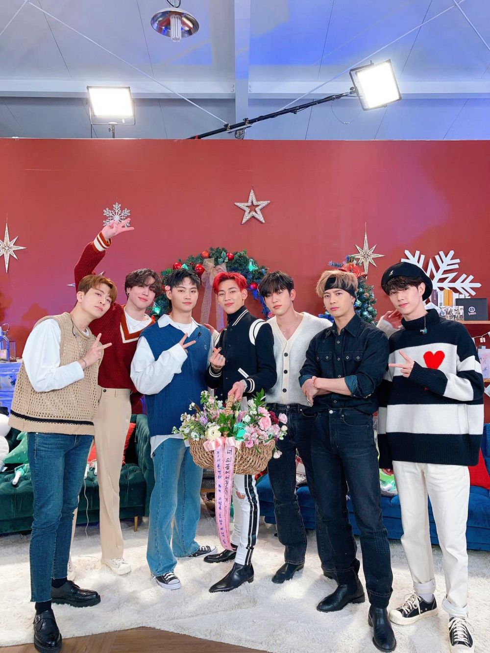 10 Grup KPop Generasi Ke-3 dengan Trofi Music Show Terbanyak