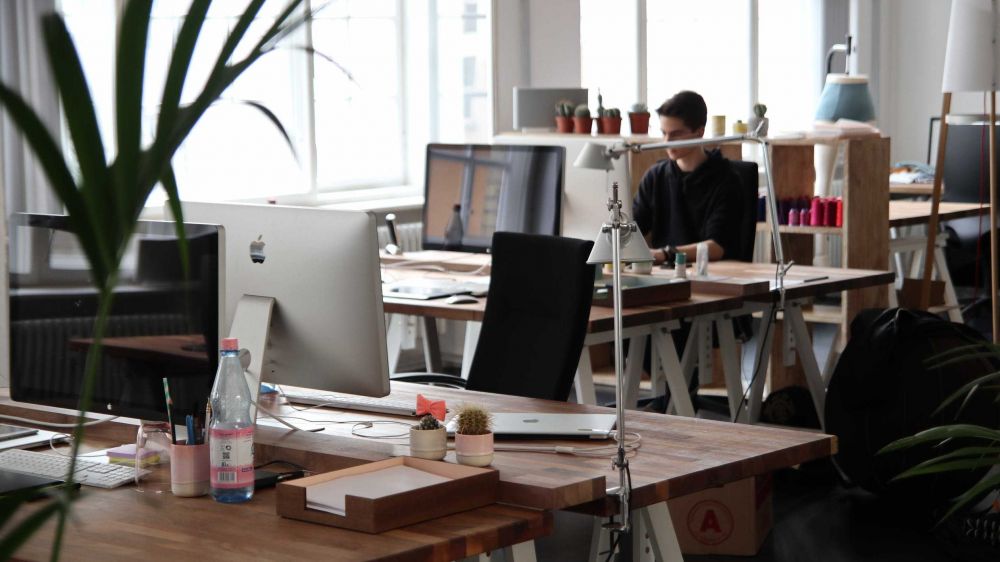 5 Cara Menciptakan Ruang Kerja yang Nyaman di Kantor