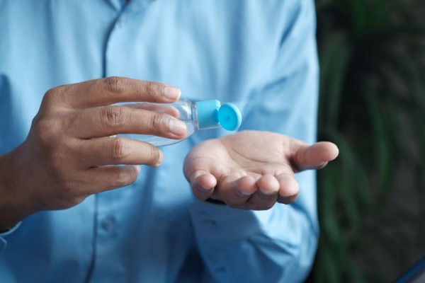 Kenapa Metanol Dilarang Ada dalam Hand Sanitizer?