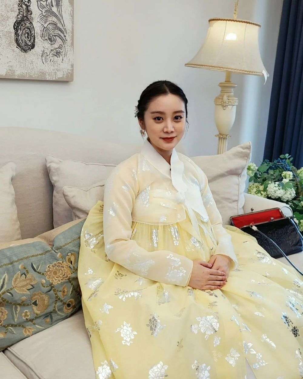 10 Potret Baby Bump Anak Pertama Hyerim Eks Wonder Girls