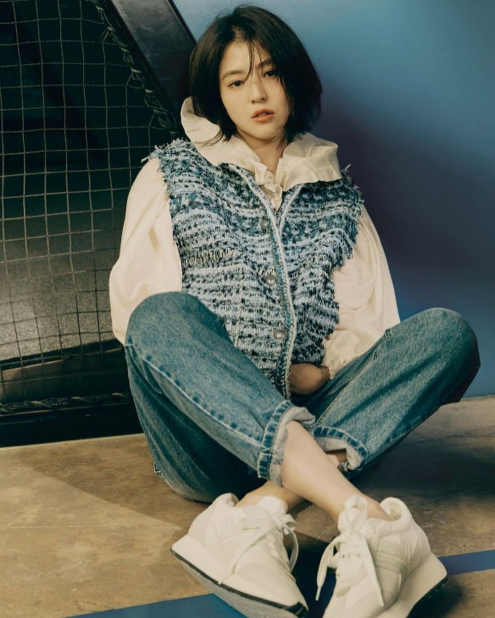 13 Inspirasi Outfit Kasual ala Aktris Han So Hee, Catchy Buat OOTD!
