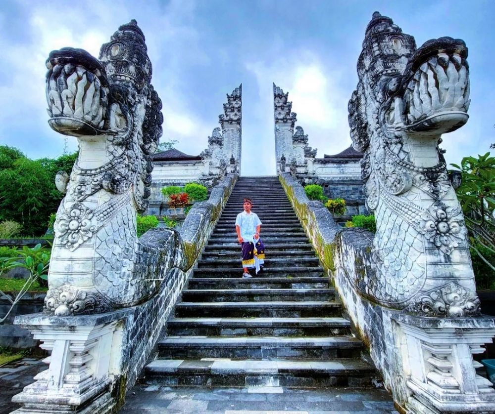 Индуистский храм Пура Лемпуянг. Lempuyang Temple Бали. Пура Лемпуянг.