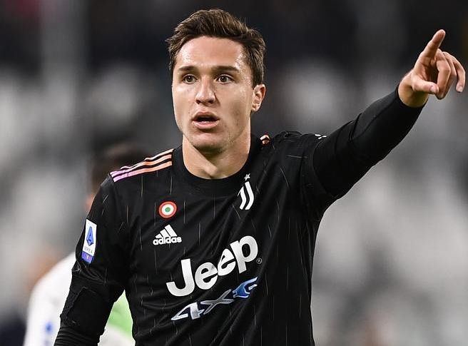Senior Banget, Buffon Pernah Main Sama 6 Ayah-Anak Ini