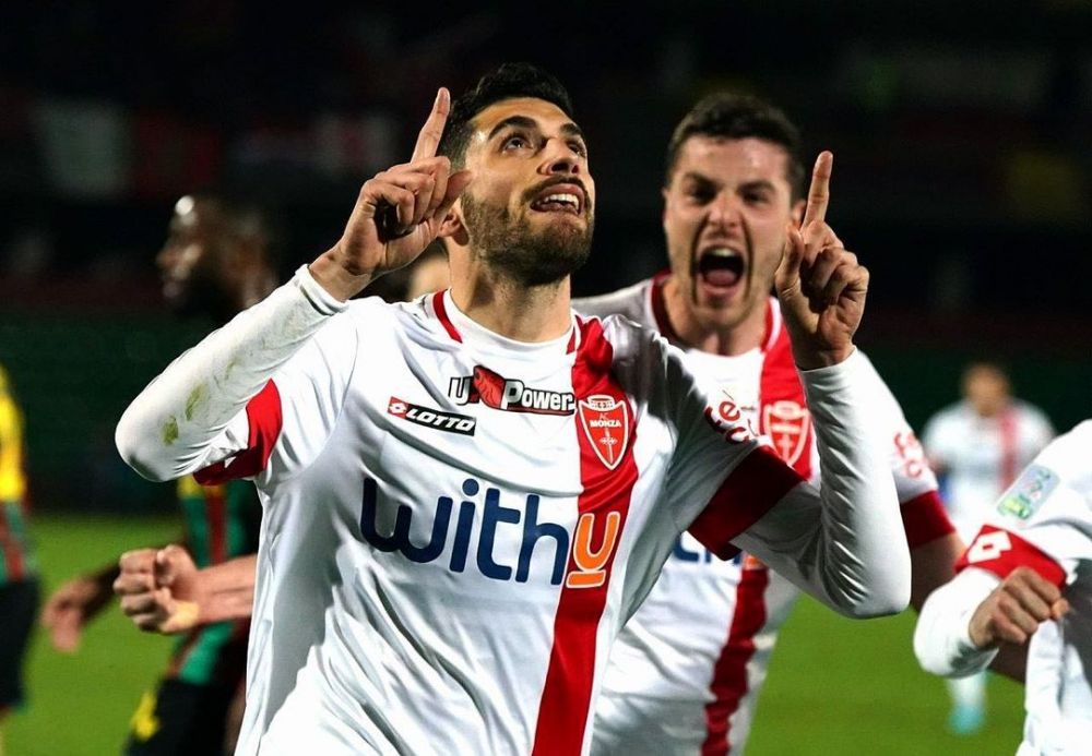 Senior Banget, Buffon Pernah Main Sama 6 Ayah-Anak Ini