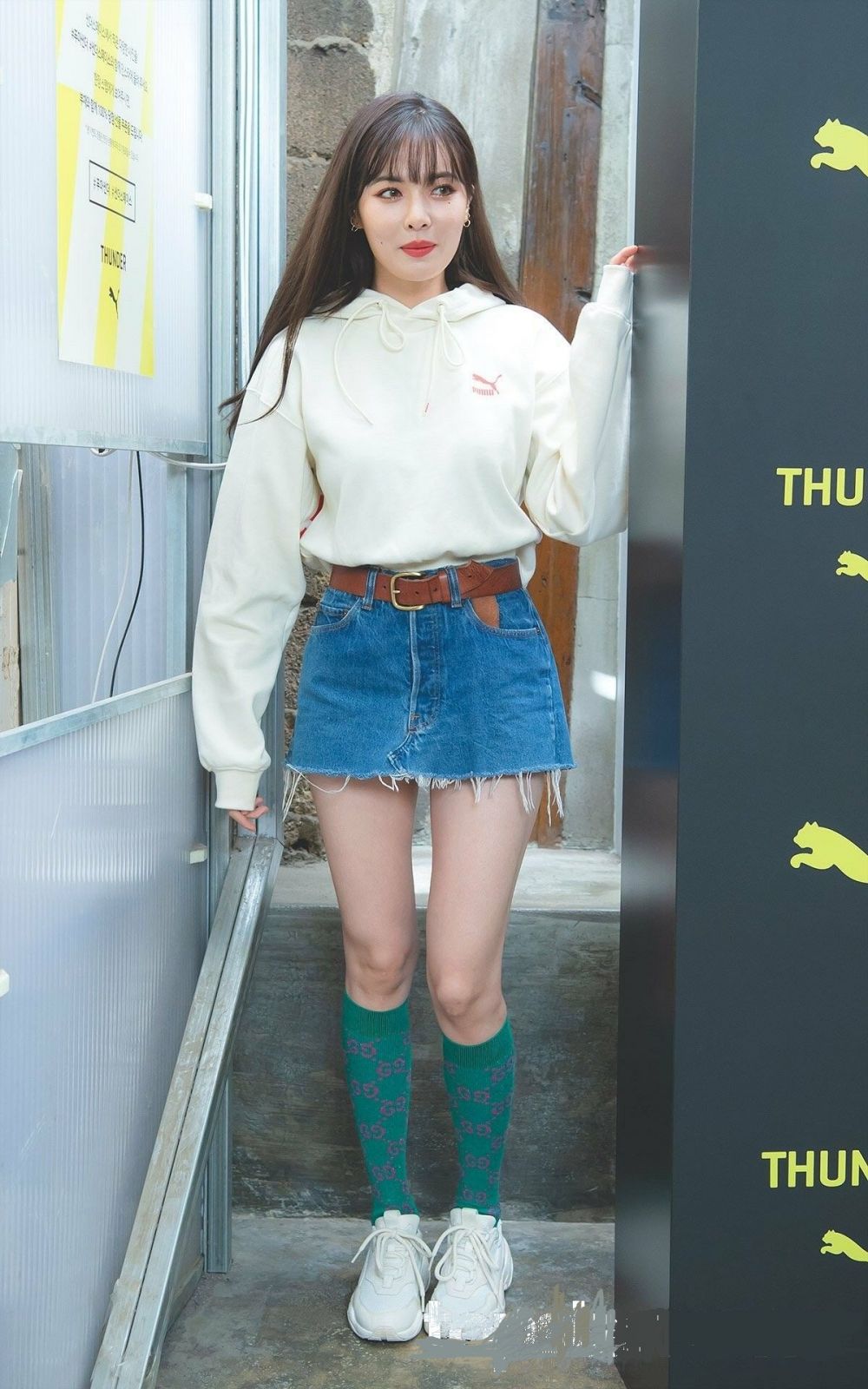 13 Inspirasi Outfit Kasual ala Kim Hyuna, Catchy dan Stylish Abis 