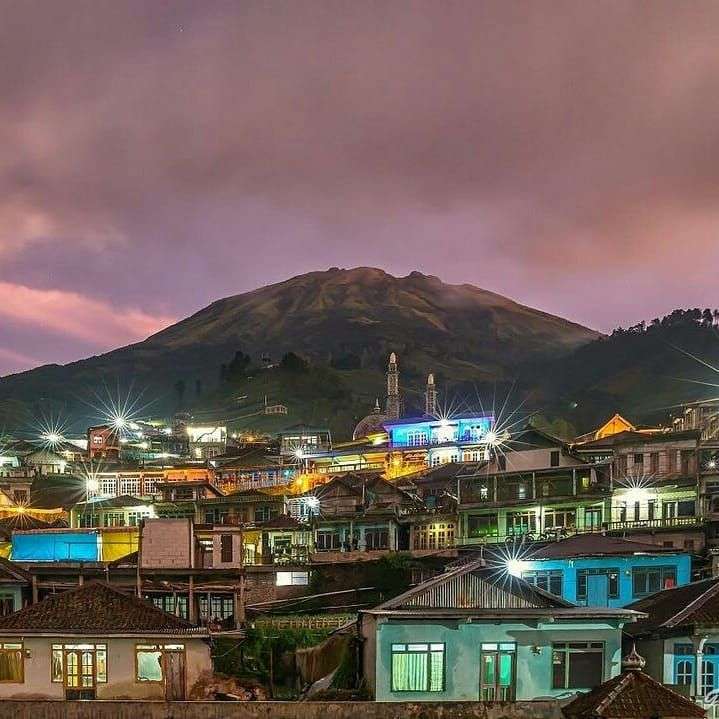 10 Pesona Kampung Nepal Van Java, Dijamin Bikin Mata Terpana