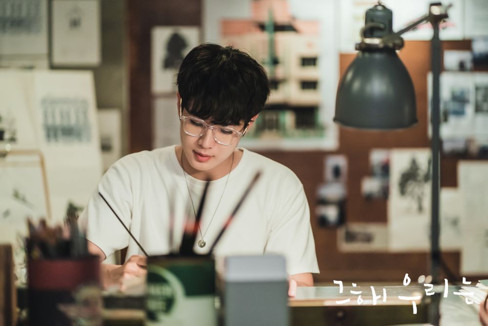 10 Korean Drama Characters Who Have Successful Careers as Freelancers