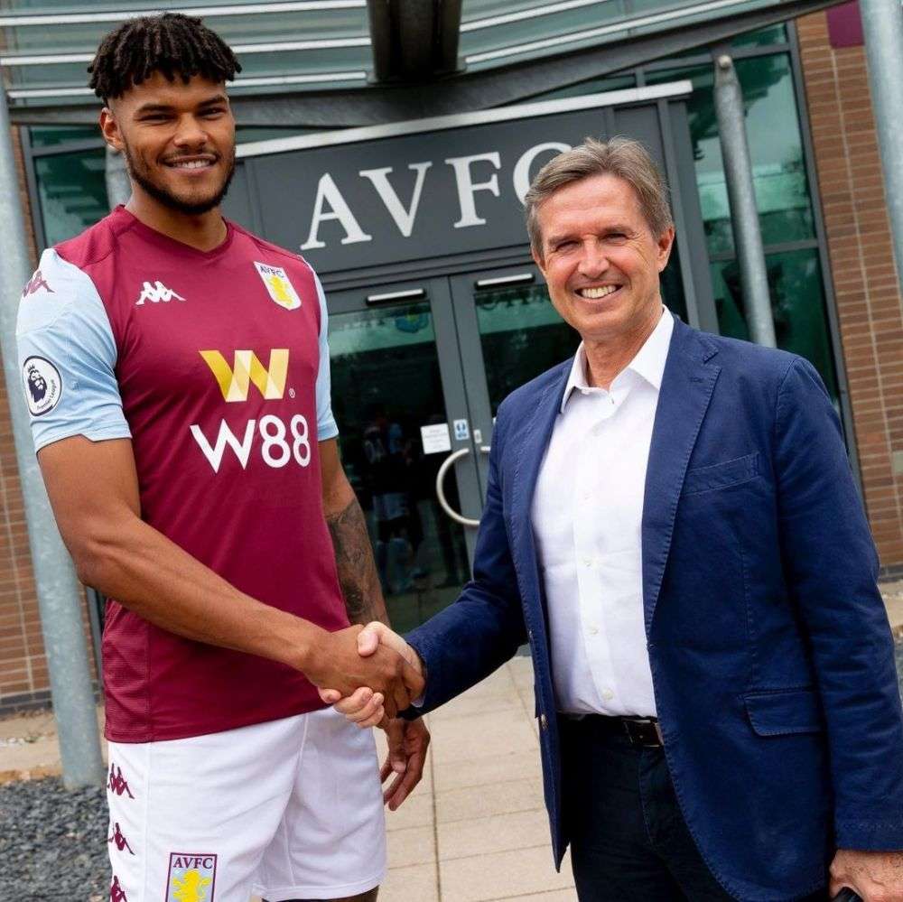 10 Potret Tyrone Mings, Bek Tengah Andalan Aston Villa