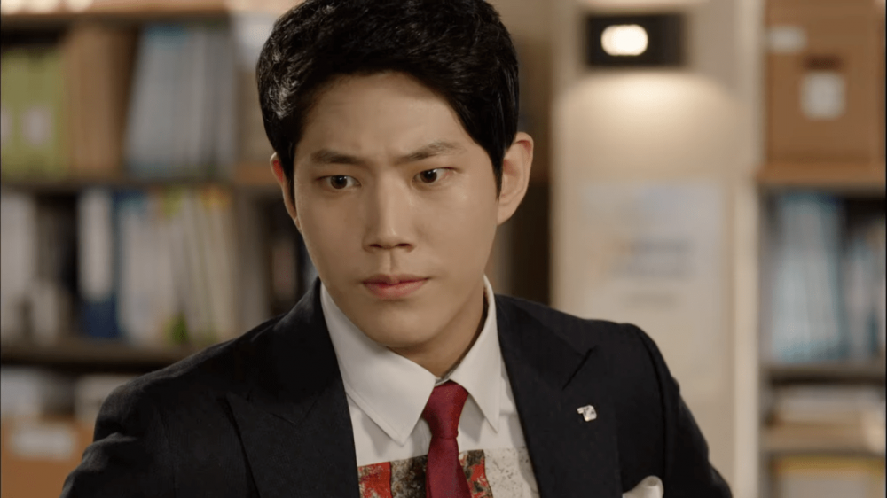 9 Korean Actors Who Are Bumpy Bosses in KDrama, Make You Squeeze! 