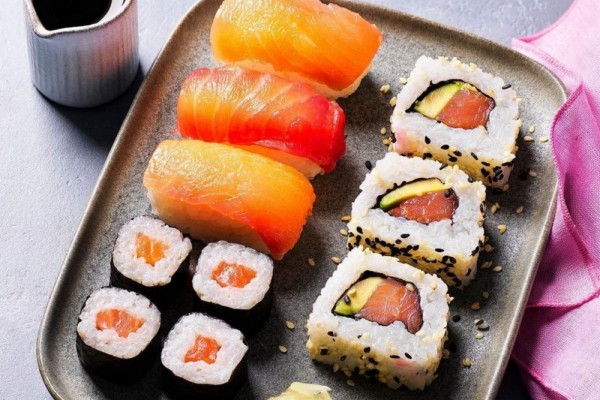 Menggugah Selera, 5 Olahan Sushi Yang Populer Di Indonesia